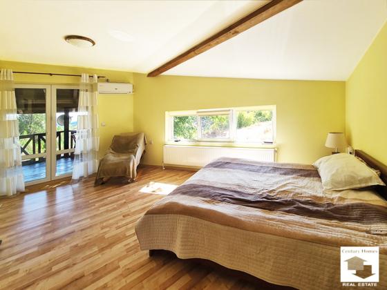 Image No.11-3 Bed House for sale