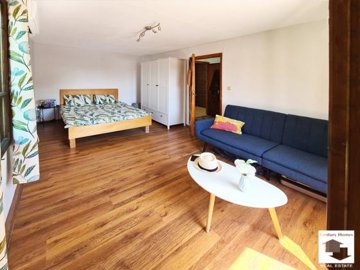 large1756972318