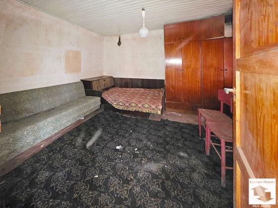 Image No.10-3 Bed House for sale