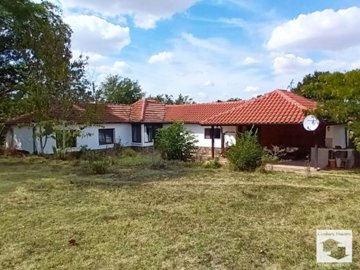 large1758276080