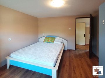 large1758271156