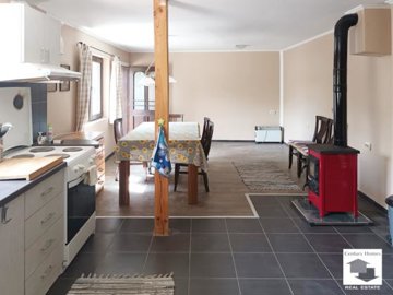 large1758271109