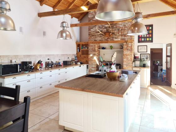 Image No.9-3 Bed House for sale