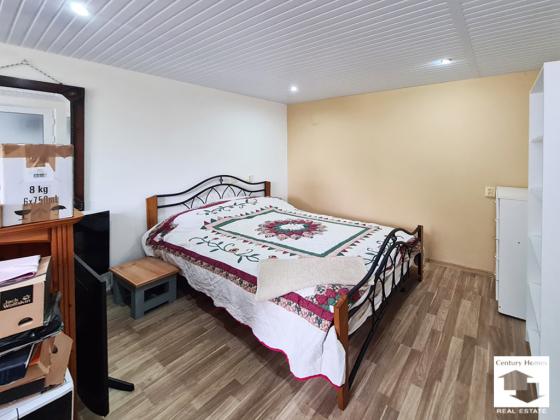 Image No.13-3 Bed House for sale