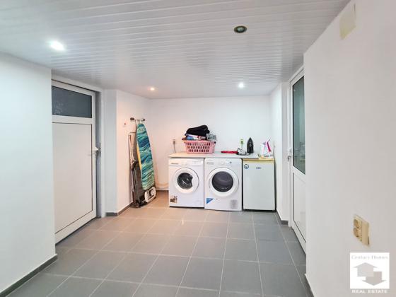 Image No.15-3 Bed House for sale