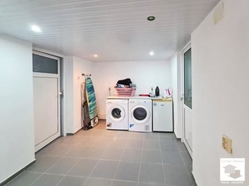 large1760952486