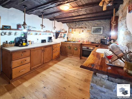 Image No.3-Maison de 3 chambres à vendre à Dryanovo