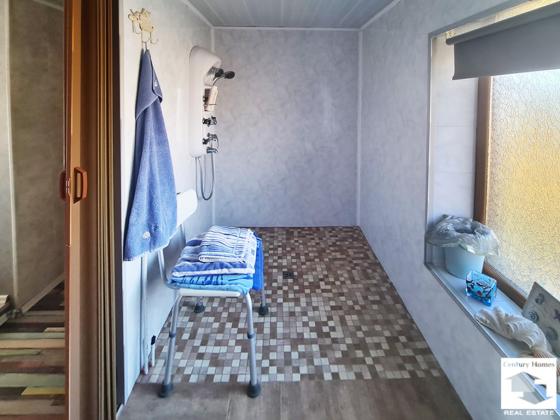 Image No.14-4 Bed House for sale