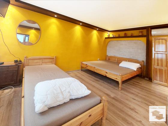 Image No.9-3 Bed House for sale