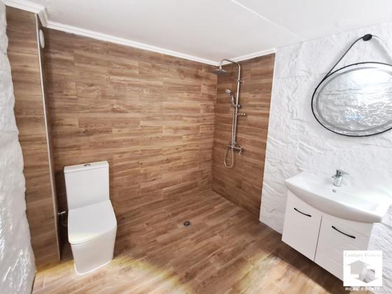 Image No.12-3 Bed House for sale