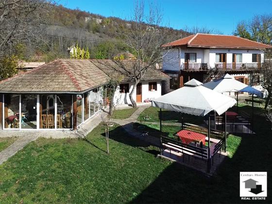 Image No.3-Maison de 8 chambres à vendre à Veliko Tarnovo
