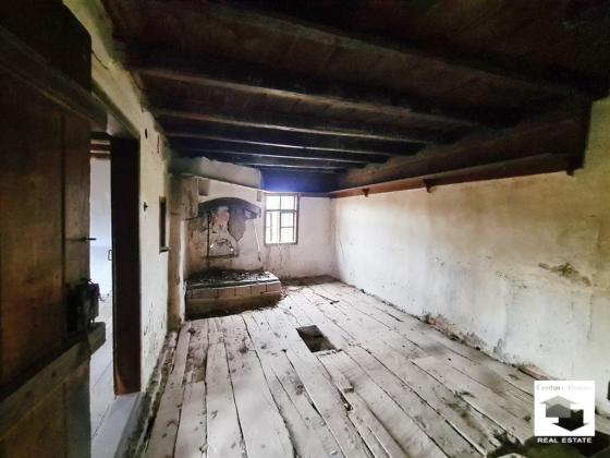 Image No.6-4 Bed House for sale