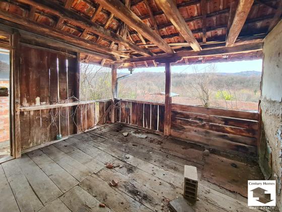 Image No.8-4 Bed House for sale