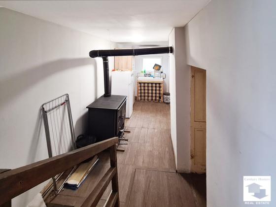 Image No.10-3 Bed House for sale