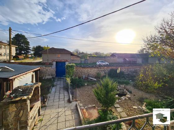 Image No.21-3 Bed House for sale