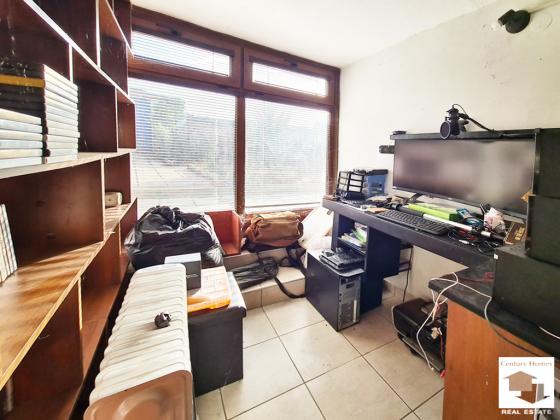 Image No.8-3 Bed House for sale