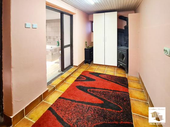 Image No.9-3 Bed House for sale