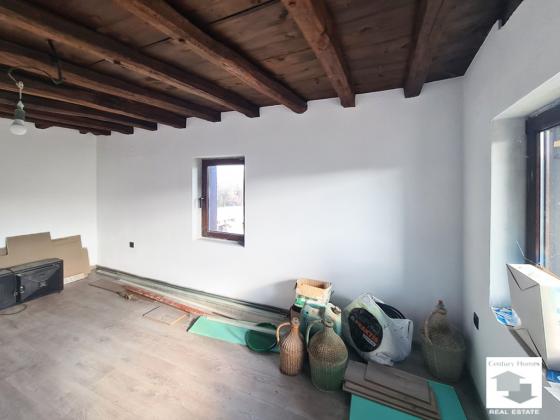 Image No.11-2 Bed House for sale