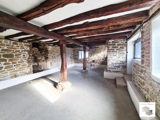 Image No.13-2 Bed House for sale