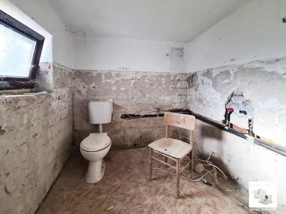 Image No.15-2 Bed House for sale