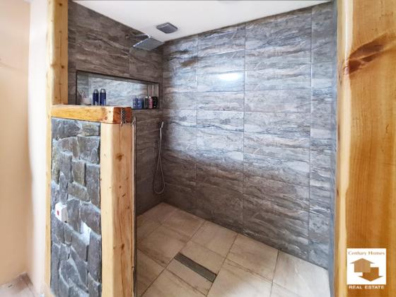 Image No.13-2 Bed House for sale