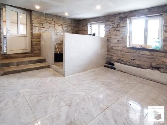 Image No.19-2 Bed House for sale