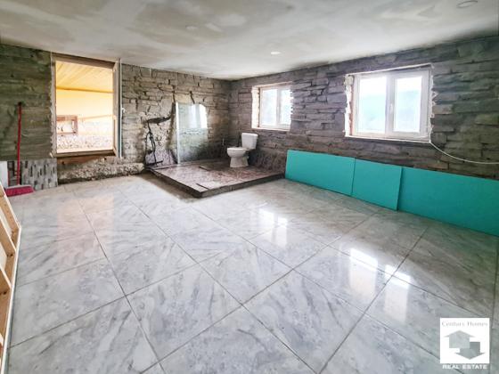 Image No.20-2 Bed House for sale