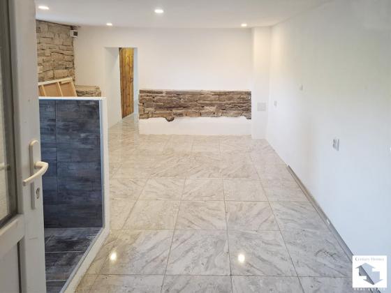 Image No.20-2 Bed House for sale