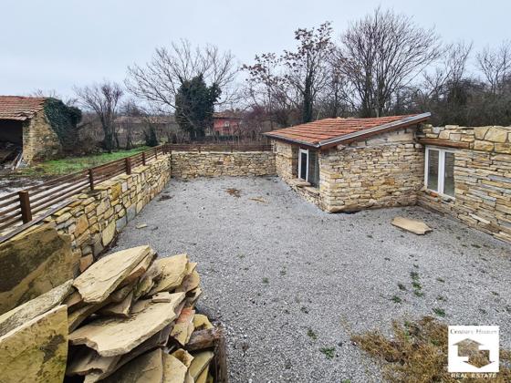 Image No.28-2 Bed House for sale