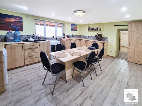 Image No.5-2 Bed House for sale