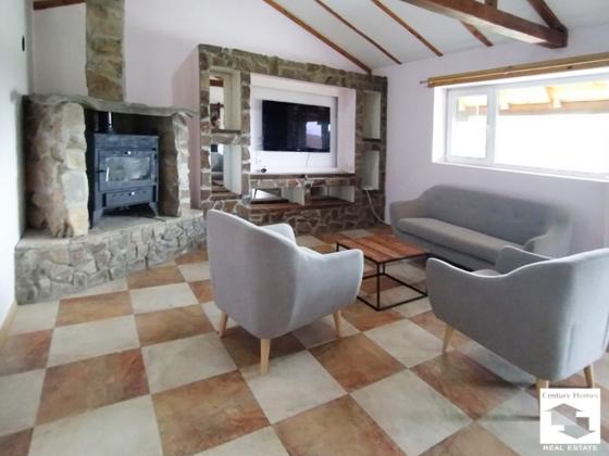 Image No.5-2 Bed House for sale