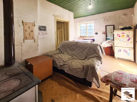 Image No.10-3 Bed House for sale