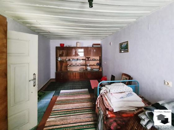 Image No.13-3 Bed House for sale