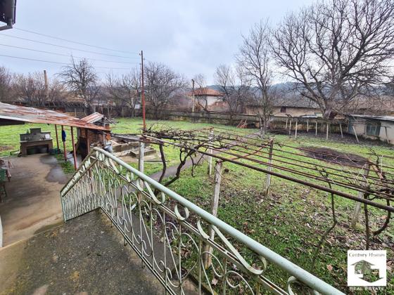 Image No.18-3 Bed House for sale