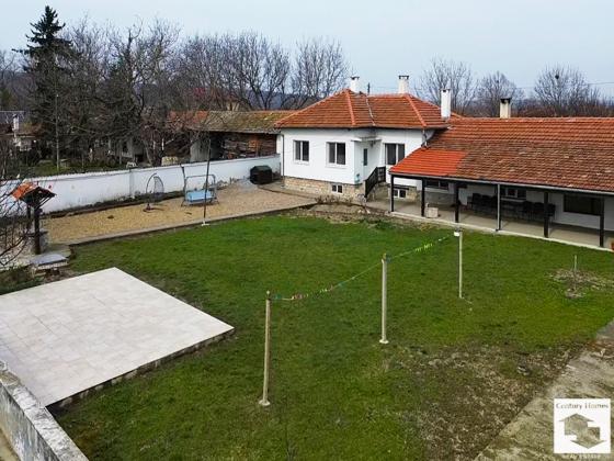 Image No.25-3 Bed House for sale