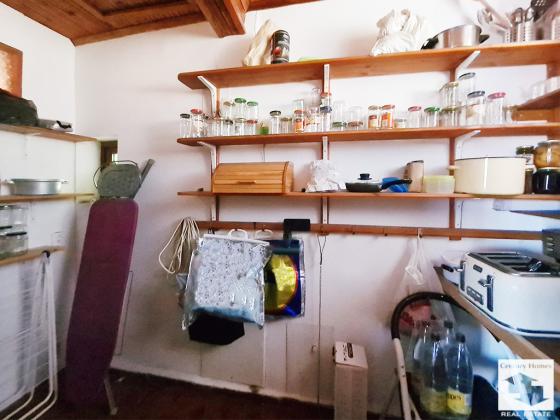 Image No.18-3 Bed House for sale