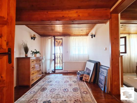 Image No.25-3 Bed House for sale