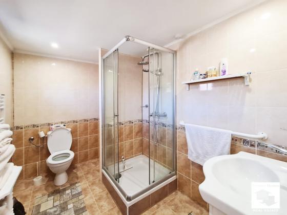 Image No.30-3 Bed House for sale