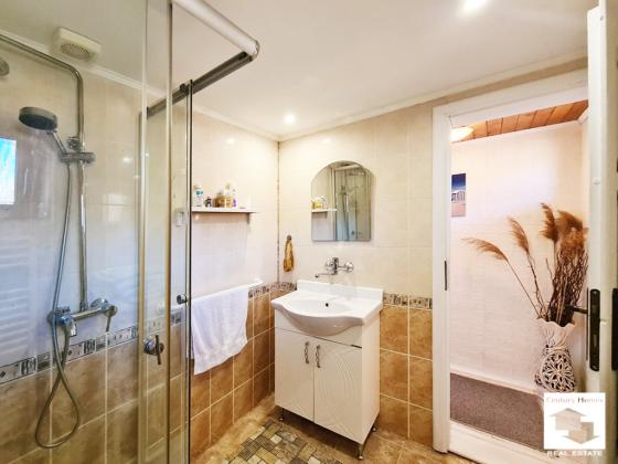 Image No.31-3 Bed House for sale