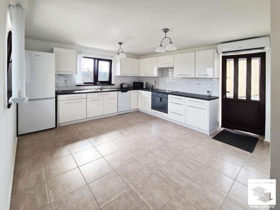 Image No.3-Maison de 2 chambres à vendre à Polski Trambesh