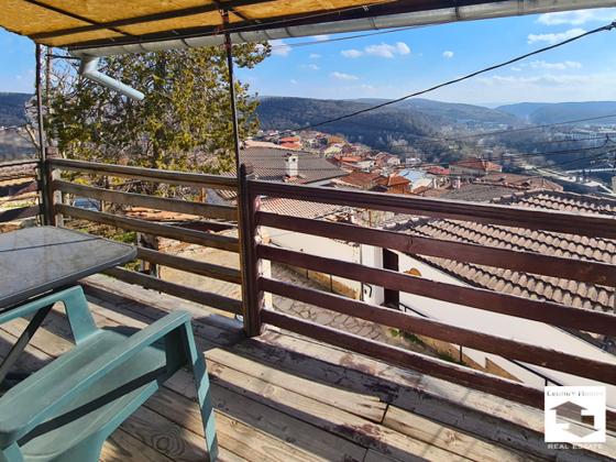 Image No.16-4 Bed House for sale