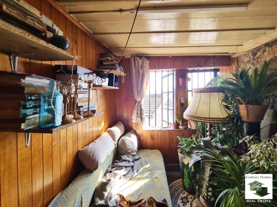 Image No.17-4 Bed House for sale