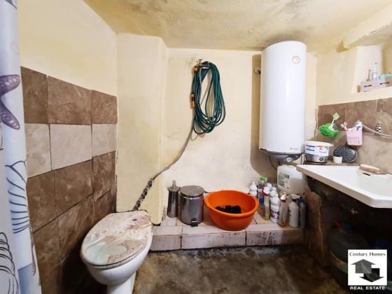 Image No.22-4 Bed House for sale