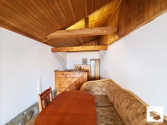 Image No.6-4 Bed House for sale