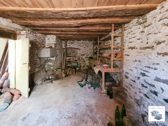 Image No.9-2 Bed House for sale