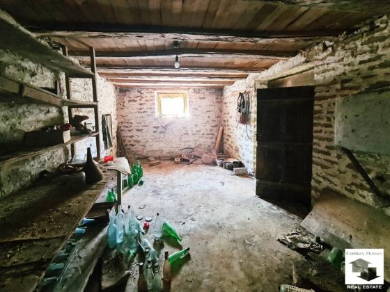 Image No.10-2 Bed House for sale