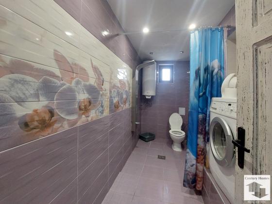 Image No.12-8 Bed House for sale