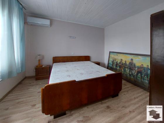 Image No.14-8 Bed House for sale