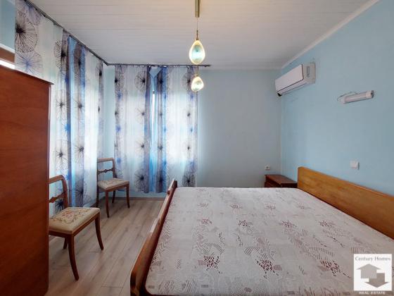 Image No.17-8 Bed House for sale