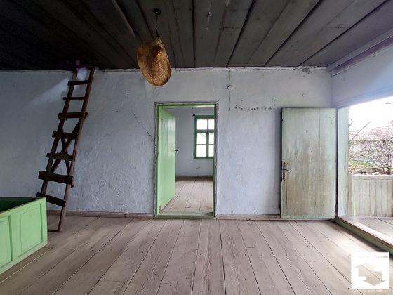 Image No.26-8 Bed House for sale